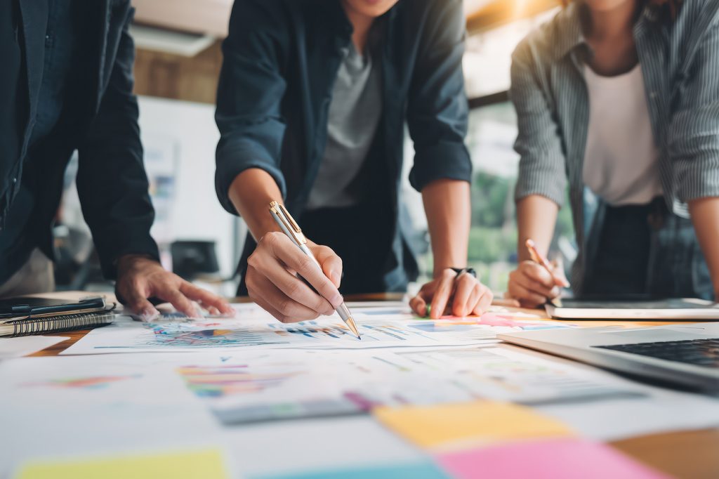 カスタマージャーニーマップが「作って終わり」になるのはなぜ?失敗する3つの共通点と活用されるマップの条件